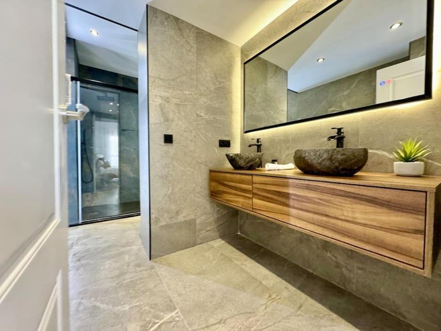 4Bd Central Soho Luxe Retreat Terrace 2Bh & Ac Malaga Exterior photo